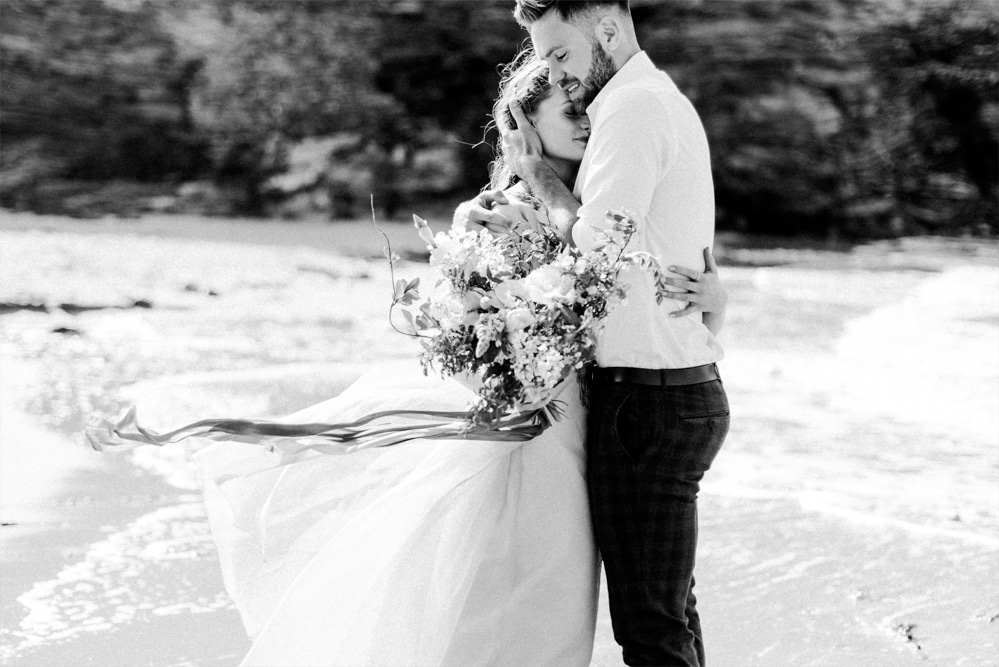 (21)_Elopement_Cornwall_heiraten_Ausland_blaues_brautkleid_blue_wedding_dress_individual_intimate_hochzeit